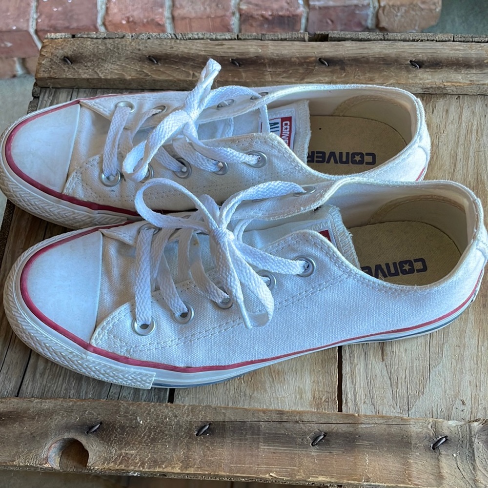 Converse white size 6